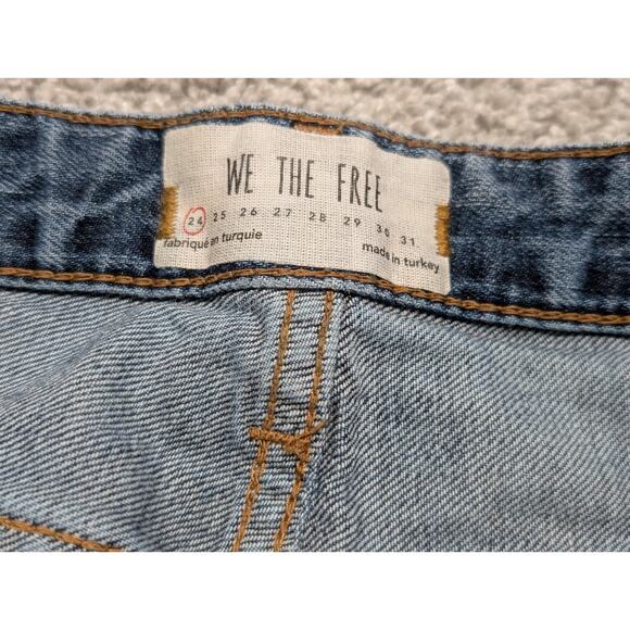 Free People Woman’s Blue Jeans Cropped Button Fly 24 Pant Distressed - Picture 4 of 6